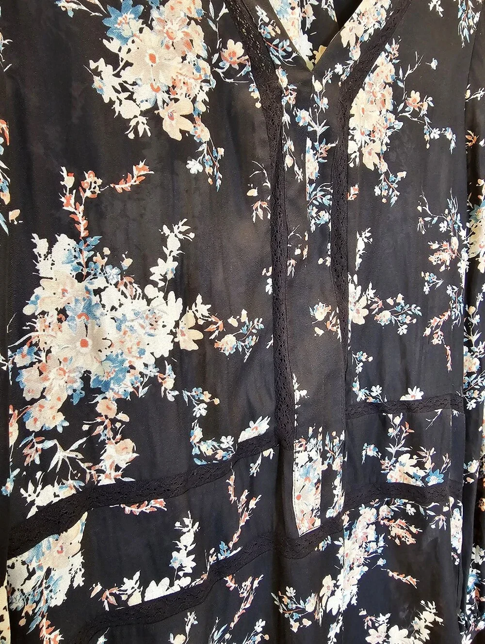 Set Of Two Flowy Floral Women's Tops- Black And Blue Green- Medium